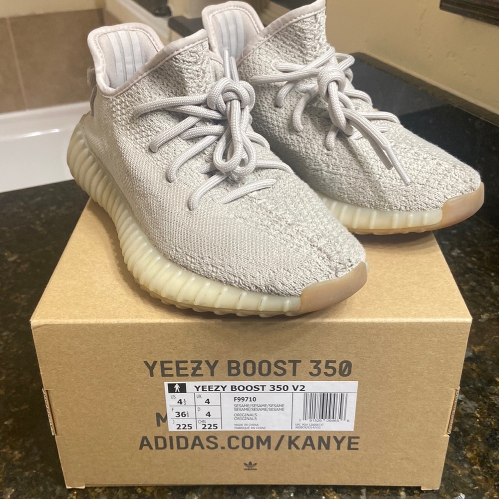 Yeezy Boost 350 V2 Gray Sneakers
